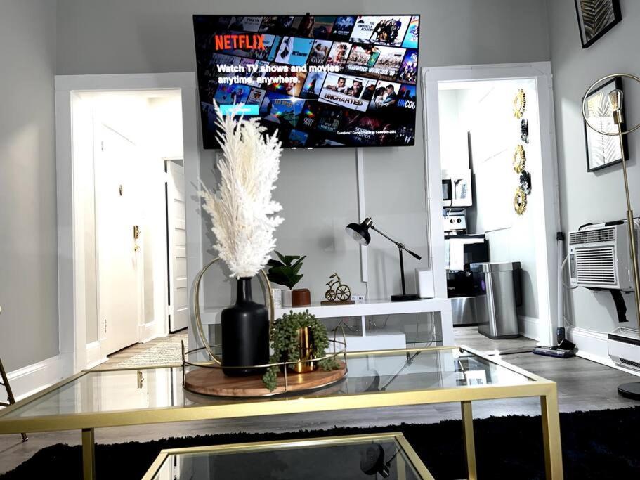 Stylish 1Br Unit W/Free Parking-Walk To Metro Apartment Washington Bagian luar foto